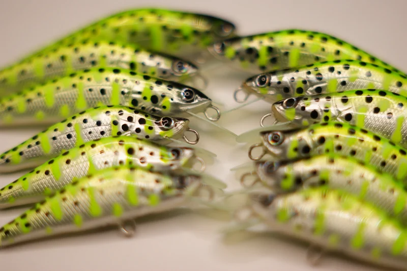 Chartreuse green fluo trout minnow